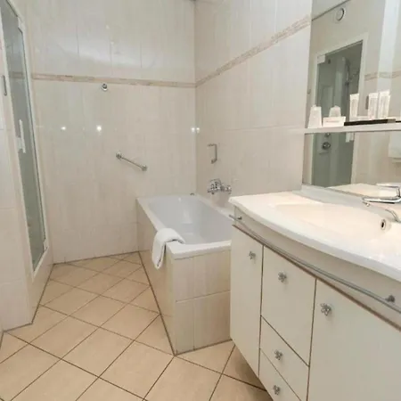 Holiday home Amicable For 2 *